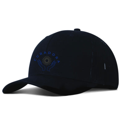 CURADORA Logo Trucker